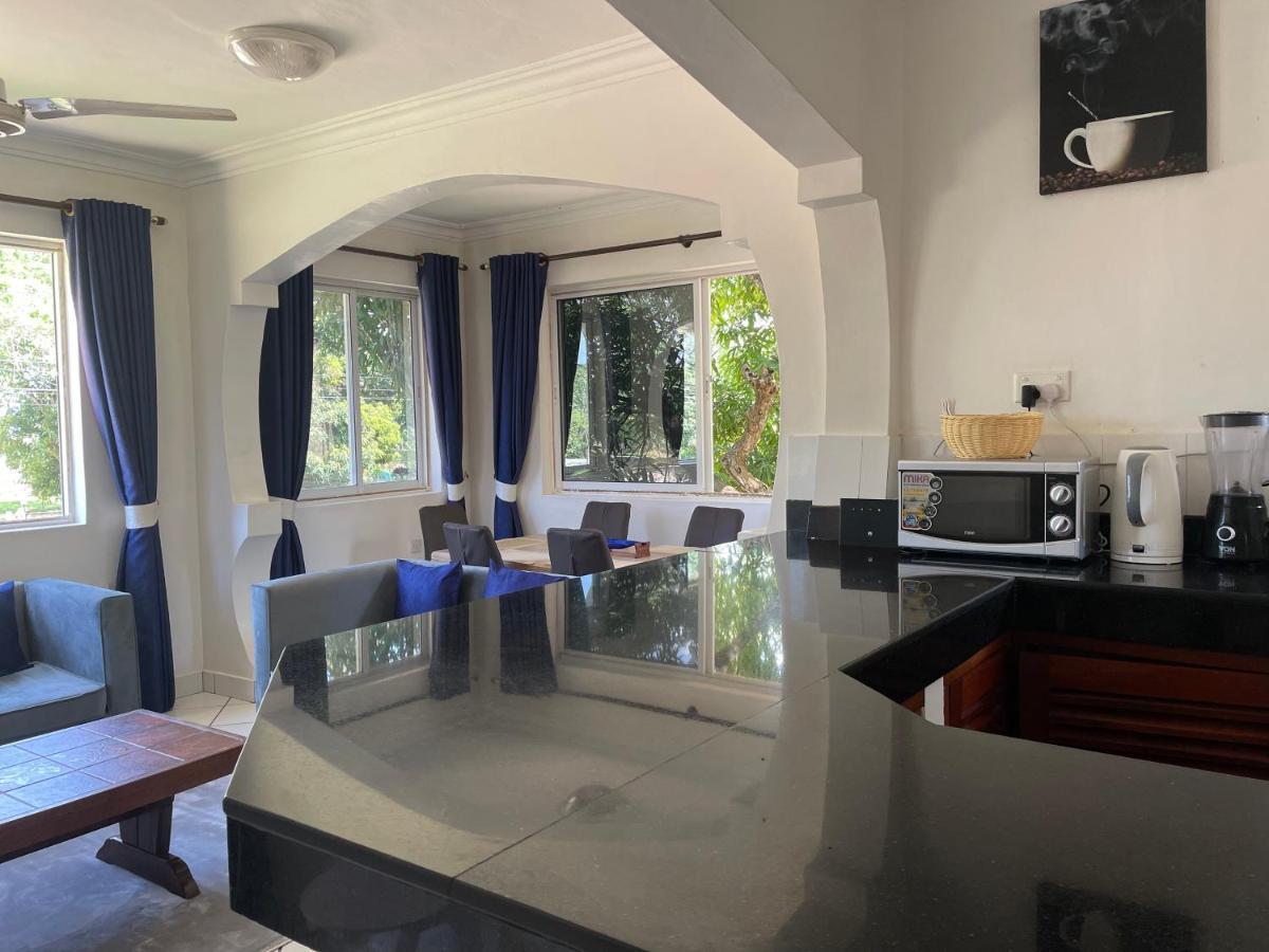 Royal Palms Apartment A4 Μομπάσα Εξωτερικό φωτογραφία