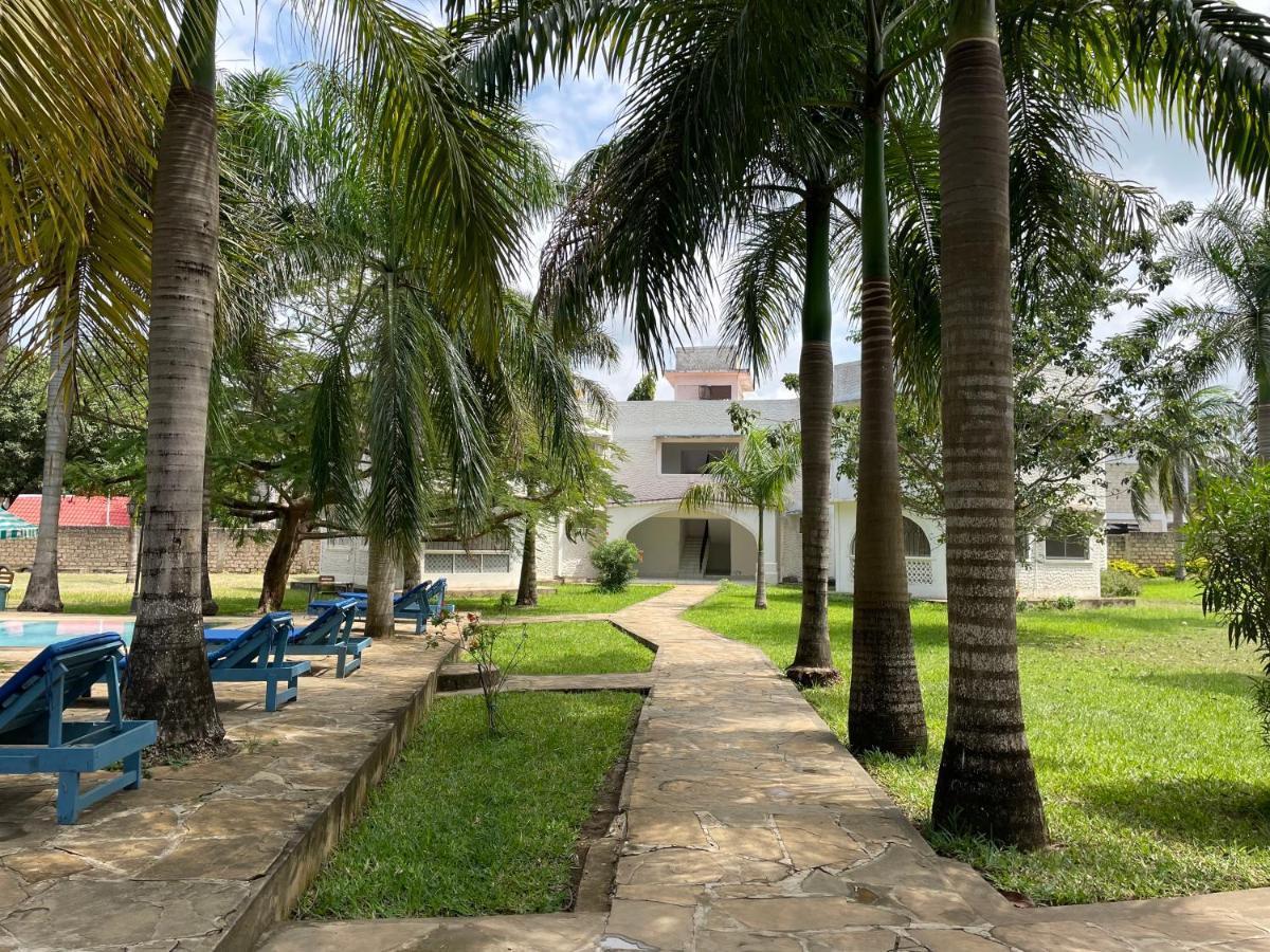 Royal Palms Apartment A4 Μομπάσα Εξωτερικό φωτογραφία